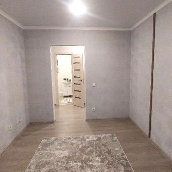 Продается 1-комнатная квартира, 38 м²