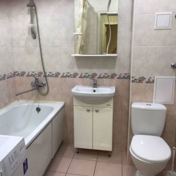 Сдается 1-комнатная квартира, 46 м²