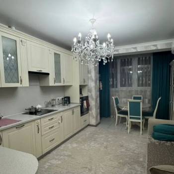 Продается 2-х комнатная квартира, 70 м²