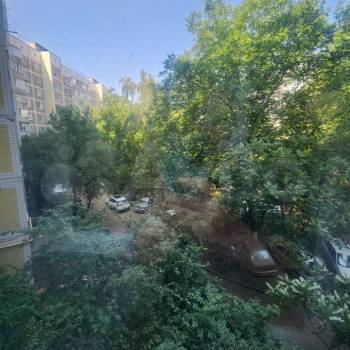Продается Многокомнатная квартира, 81 м²