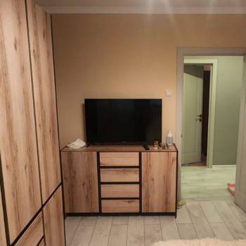 Продается Многокомнатная квартира, 81 м²