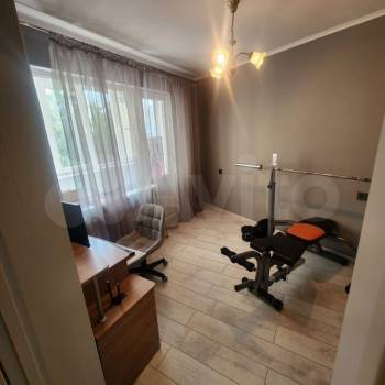 Продается Многокомнатная квартира, 81 м²