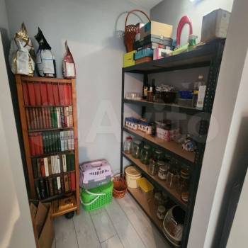Продается Многокомнатная квартира, 81 м²