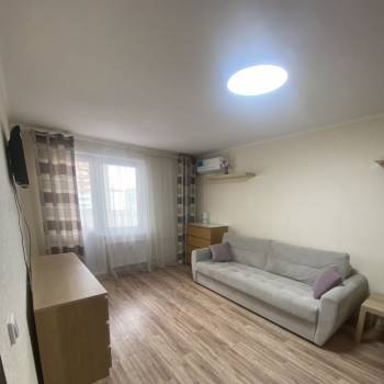 Продается 1-комнатная квартира, 37,77 м²