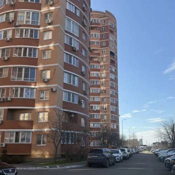 Продается 1-комнатная квартира, 62,4 м²