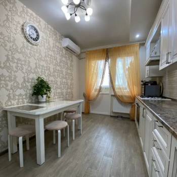 Продается 1-комнатная квартира, 37,8 м²