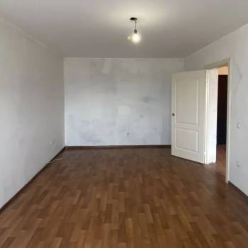 Продается 1-комнатная квартира, 37,8 м²