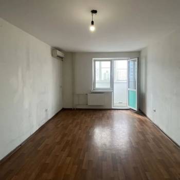 Продается 1-комнатная квартира, 37,8 м²