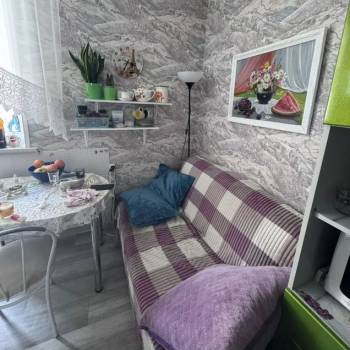 Продается 1-комнатная квартира, 35 м²