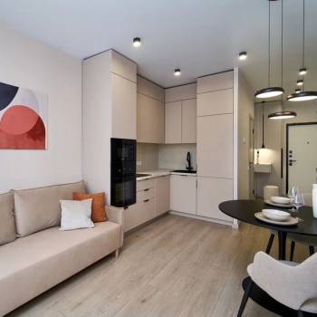 Продается 1-комнатная квартира, 46 м²