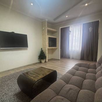 Сдается 1-комнатная квартира, 43 м²