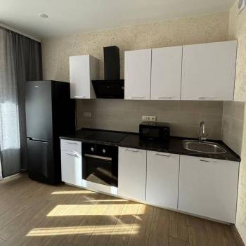 Сдается 1-комнатная квартира, 42 м²