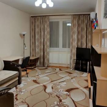 Сдается 1-комнатная квартира, 41 м²