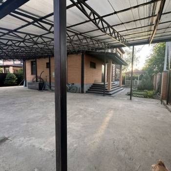 Продается Дом, 200 м²