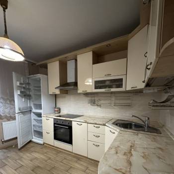 Сдается 2-х комнатная квартира, 56 м²