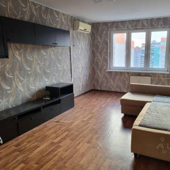 Сдается 2-х комнатная квартира, 70 м²