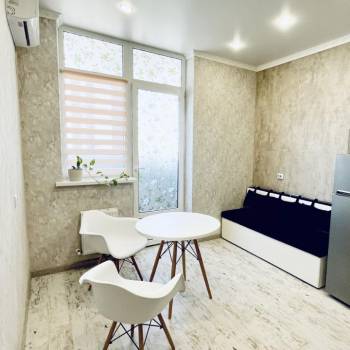 Сдается 1-комнатная квартира, 42 м²