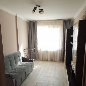 Продается 1-комнатная квартира, 43 м²