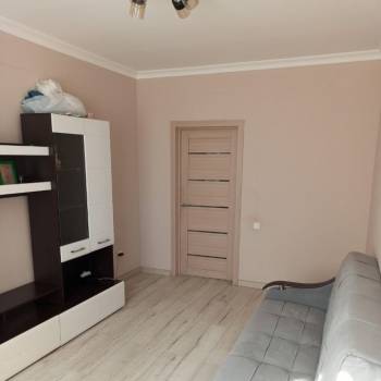 Продается 1-комнатная квартира, 43 м²