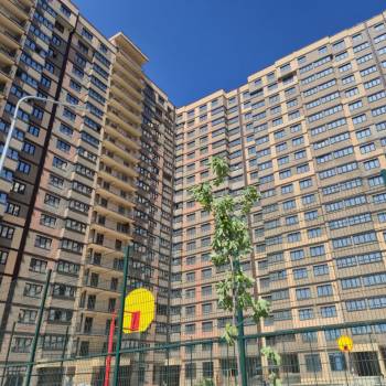 Продается 1-комнатная квартира, 38 м²