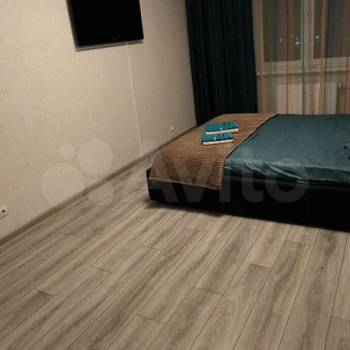 Продается 1-комнатная квартира, 40,4 м²