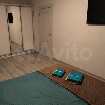 Продается 1-комнатная квартира, 40,4 м²