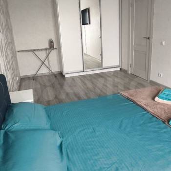 Продается 1-комнатная квартира, 40,4 м²