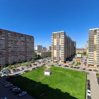 Продается 1-комнатная квартира, 36 м²