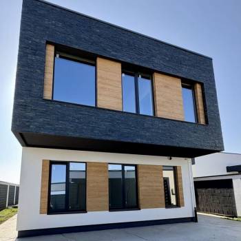 Продается Дом, 200 м²