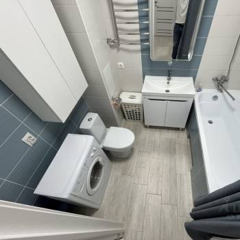 Продается 1-комнатная квартира, 36 м²