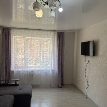 Сдается 1-комнатная квартира, 42 м²