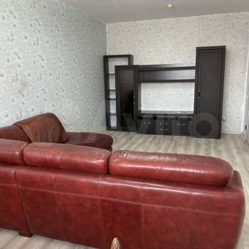 Сдается 1-комнатная квартира, 48,3 м²