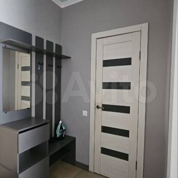 Продается 1-комнатная квартира, 42 м²