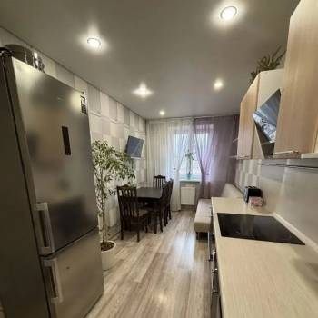 Сдается 1-комнатная квартира, 42 м²