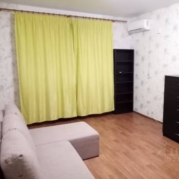 Сдается 1-комнатная квартира, 40 м²