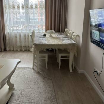 Сдается 2-х комнатная квартира, 65 м²