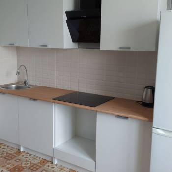 Продается 1-комнатная квартира, 43 м²