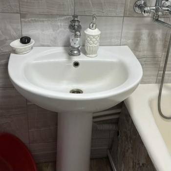 Сдается Многокомнатная квартира, 60 м²