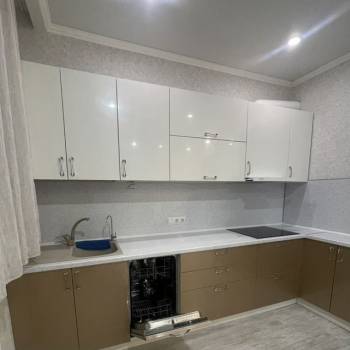 Сдается Многокомнатная квартира, 60 м²