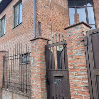 Продается Дом, 290 м²