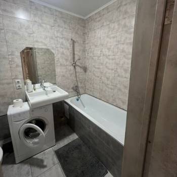 Сдается 1-комнатная квартира, 37 м²