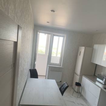 Сдается 1-комнатная квартира, 39 м²