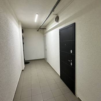 Продается 1-комнатная квартира, 43 м²