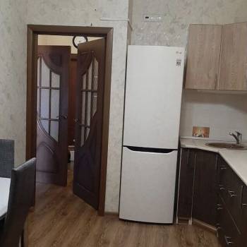 Продается 1-комнатная квартира, 36 м²