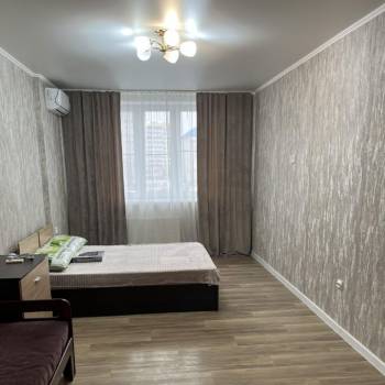 Сдается 1-комнатная квартира, 43 м²