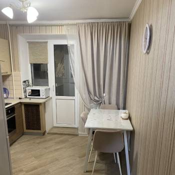 Сдается 2-х комнатная квартира, 56 м²