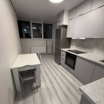 Сдается 1-комнатная квартира, 37 м²