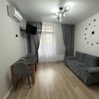 Сдается 1-комнатная квартира, 39 м²