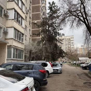 Продается Многокомнатная квартира, 74,2 м²
