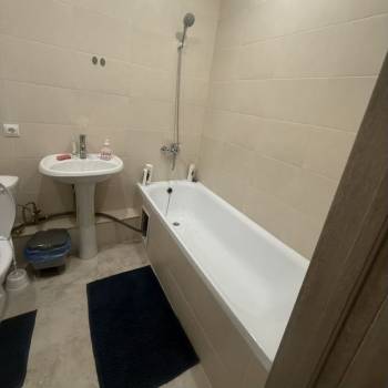 Сдается 1-комнатная квартира, 39 м²